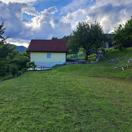Moderno Opremljena Hisa Z Odmaknjeno Lokacijo Nyaraló