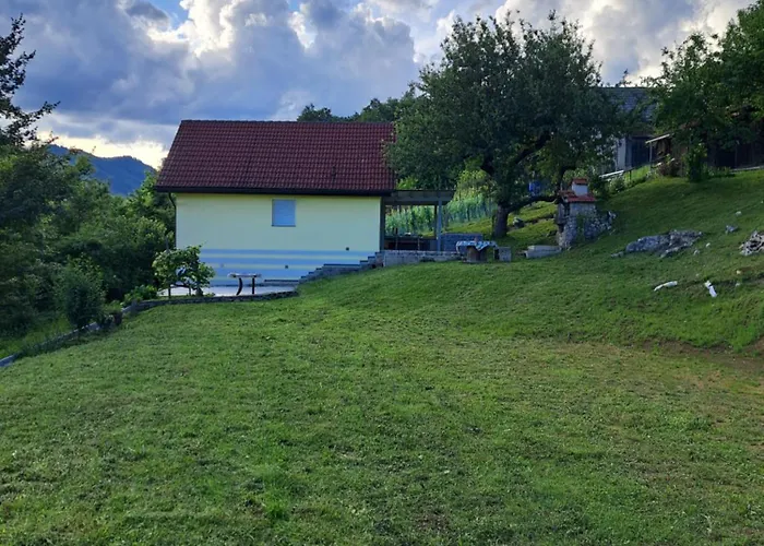 Moderno Opremljena Hisa Z Odmaknjeno Lokacijo Casa vacanze